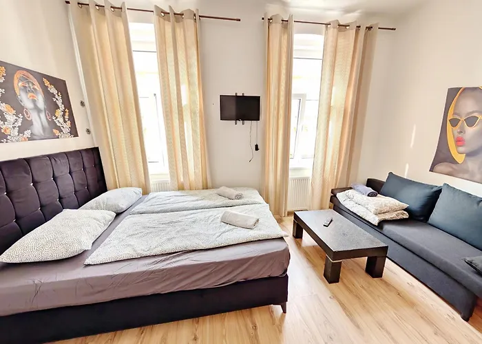 Charming - Close To Attractions Mz27 *